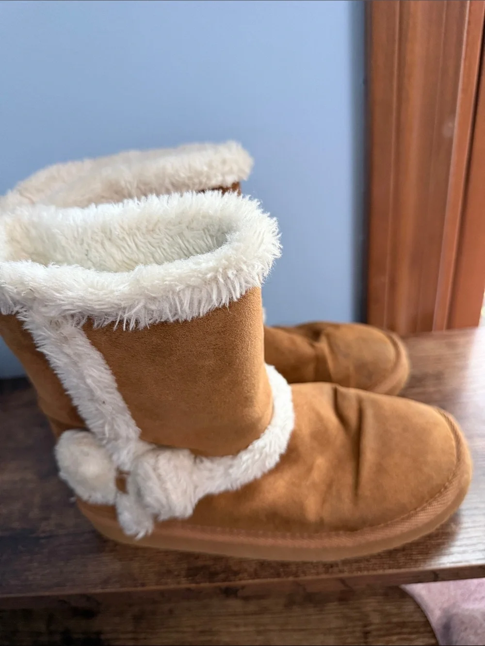 Kids Tan Faux-Suede Winter Boots with Cream Fur Trim